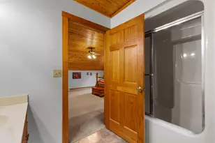 12215 Goffe Rd, Jonesville, MI 49250 - Photo 55