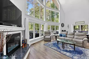 13679 Deer Creek Dr, South Haven, MI 49090 - Photo 17