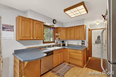 11888 Long Lake Drive NW, Sparta, MI 49345 - Photo 9