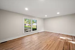 7381 Cathedral Dr, Bloomfield Hills, MI 48301 - Photo 19