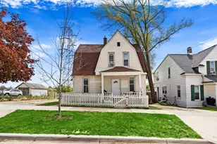 1034 Norwich Ave SW, Grand Rapids, MI 49503 - Photo 1