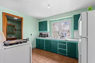 1034 Norwich Ave SW, Grand Rapids, MI 49503 - Photo 9