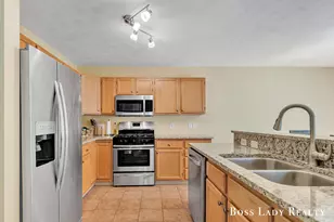 3960 Old Elm Dr SE, Kentwood, MI 49512 - Photo 9