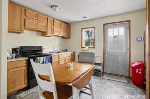 1083 Amity Ave, Muskegon, MI 49442 - Photo 9