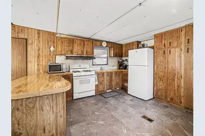 2478 S Tamarac Drive, Ludington, MI 49431 - Photo 7