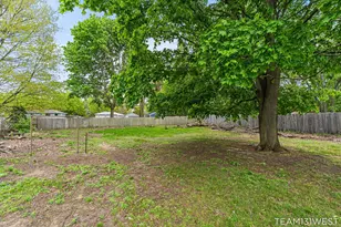 754 Riley St, Holland, MI 49424 - Photo 29