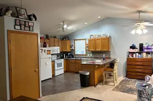 532 W Main St, Hartford, MI 49057 - Photo 3