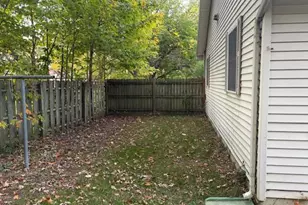 532 W Main St, Hartford, MI 49057 - Photo 27
