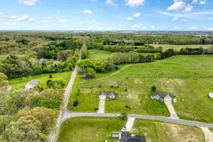 3427 Leeomi Dr, Britton, MI 49229 - Photo 31