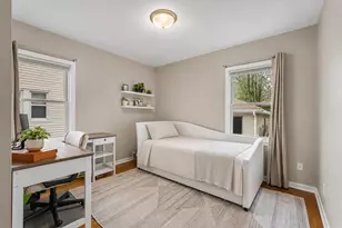818 Norbert St NW, Grand Rapids, MI 49504 - Photo 13