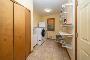 34554 Quaker Valley Rd, Farmington Hills, MI 48331 - Photo 25