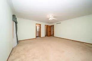 34554 Quaker Valley Rd, Farmington Hills, MI 48331 - Photo 33