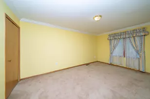 34554 Quaker Valley Rd, Farmington Hills, MI 48331 - Photo 27