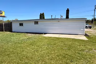 3261 Whitehall Rd, Muskegon, MI 49445 - Photo 11