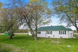 20690 Coolidge Rd, Big Rapids, MI 49307 - Photo 23