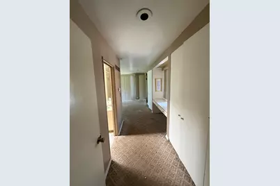 1322 Woodkrest Drive, Flint, MI 48532 - Photo 15