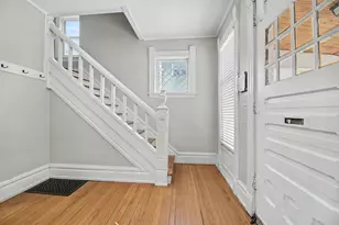 327 Henry Ave SE, Grand Rapids, MI 49503 - Photo 3