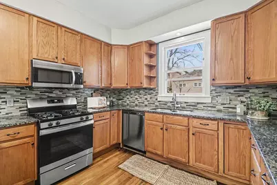 327 Henry Avenue SE, Grand Rapids, MI 49503 - Photo 9