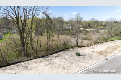 3044 Arbor Creek Avenue SE, Kentwood, MI 49512 - Photo 3