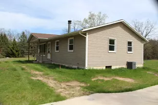 2465 E Arthur Rd, Rothbury, MI 49452 - Photo 5