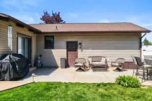 7702 Park Ln Ave, Jenison, MI 49428 - Photo 45
