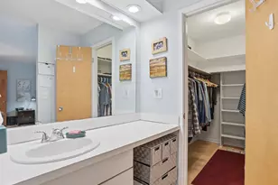 24 Haverhill Ct, Ann Arbor, MI 48105 - Photo 15