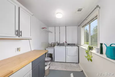 8283 Fairwood Drive, Jenison, MI 49428 - Photo 25