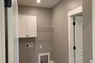 7603 Brook Villa S, Allendale, MI 49401 - Photo 9