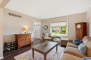 2070 Winchester Rd, Rochester Hills, MI 48307 - Photo 7