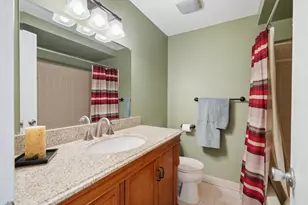 2070 Winchester Rd, Rochester Hills, MI 48307 - Photo 23