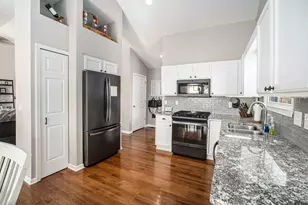 5243 Reid Rd, Swartz Creek, MI 48473 - Photo 9
