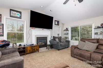 5196 S Oakvale Court SW, Wyoming, MI 49519 - Photo 7