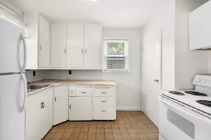 808 Grand Ave, Sturgis, MI 49091 - Photo 7