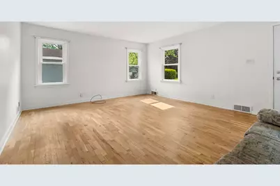 808 Grand Avenue, Sturgis, MI 49091 - Photo 3