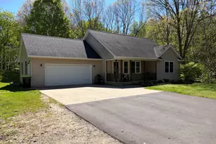 6050 Egan Ave SE, Caledonia, MI 49316 - Photo 3