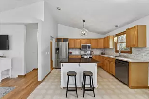 23027 Bobolink Ave, Mattawan, MI 49071 - Photo 11