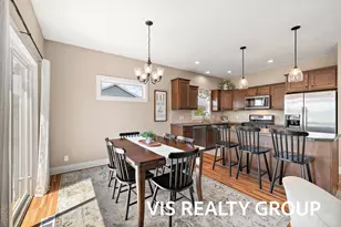 3914 Kentucky Ln, Hudsonville, MI 49426 - Photo 5