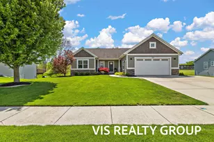 3914 Kentucky Ln, Hudsonville, MI 49426 - Photo 1