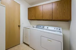 3835 Windemere Dr, Ann Arbor, MI 48105 - Photo 37