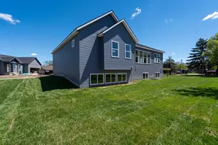 243 W Gardner St, Sparta, MI 49345 - Photo 3