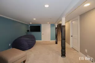 8742 Shadowbrook Dr, Jenison, MI 49428 - Photo 27