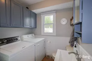 8742 Shadowbrook Dr, Jenison, MI 49428 - Photo 11