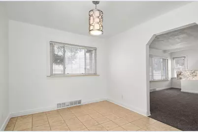 24868 Grove Avenue, Eastpointe, MI 48021 - Photo 5