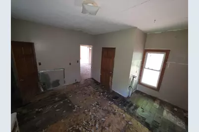 206 S Berrien Street, Albion, MI 49224 - Photo 11