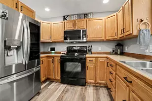 1523 Destiny Dr, Muskegon, MI 49445 - Photo 11