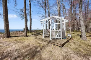 2013 N Scenic Dr, Muskegon, MI 49445 - Photo 35
