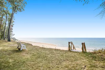 2013 N Scenic Drive, Muskegon, MI 49445 - Photo 5