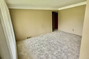 27669 MacKenzie Ct, Westland, MI 48185 - Photo 9