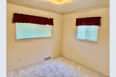 27669 Mackenzie Court, Westland, MI 48185 - Photo 17