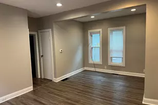 927 Prospect Ave NE, Grand Rapids, MI 49503 - Photo 3